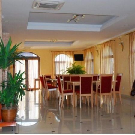 Casa Optima Hotel Oradea Eksteriør billede